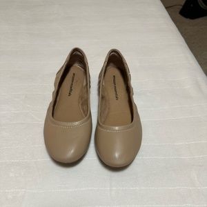 Beige Amazon Essentials Ballet Flat Size 8.5